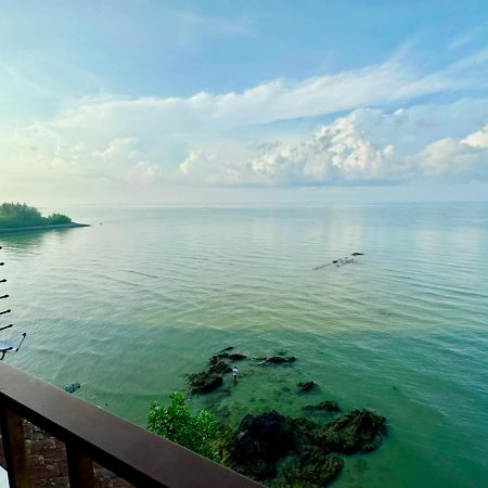 Pd Seaview Vip Staycation W Wifi Kampong Bagan Pinang Экстерьер фото